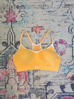 Under Armour Women's Mesh Back Sports Bra.